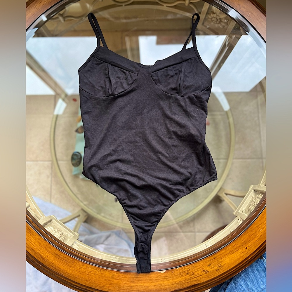 🖤Black Bodysuit Size L🖤